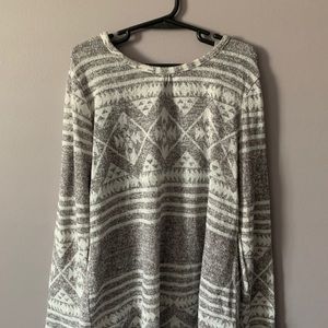 Girl’s Gray Sweater Pattern with Sewed Tank Top